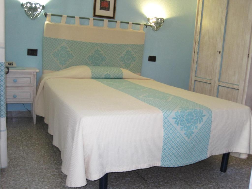 Hotel Moderno Santa Teresa Gallura Phòng bức ảnh